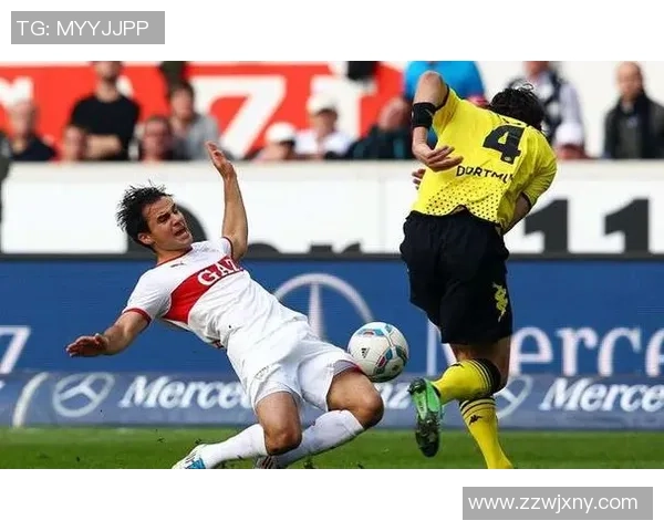 柏林联合与帕德博恩激战正酣比分结果揭晓引发热议